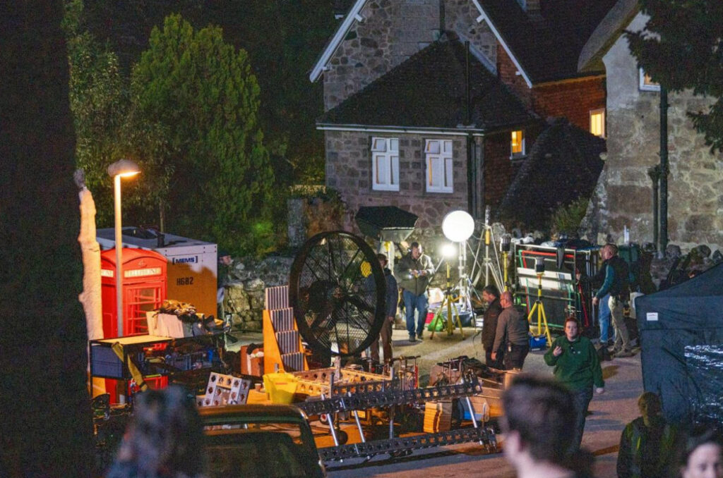 Хэллоуин в Годриковой впадина — накануне нападения Волан-де-Морта