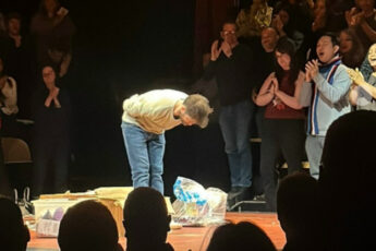 Дэниел Рэдклифф на Бродвее: моноспектакль «Every Brilliant Thing» и роль, о которой говорит весь Нью-Йорк