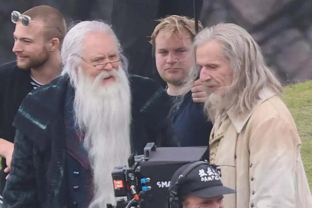 Дамблдор встречается с Николасом Фламелем и его женой