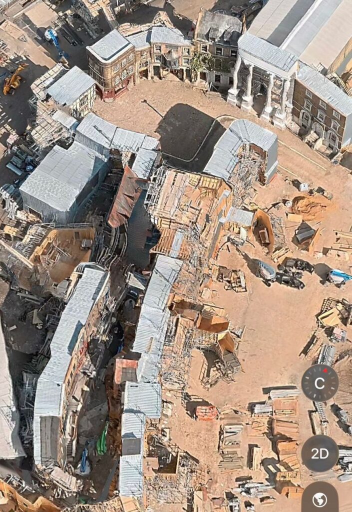 Декорации сериала «Гарри Поттер»: Косой переулок и Гринготтс замечены на спутниковых снимках